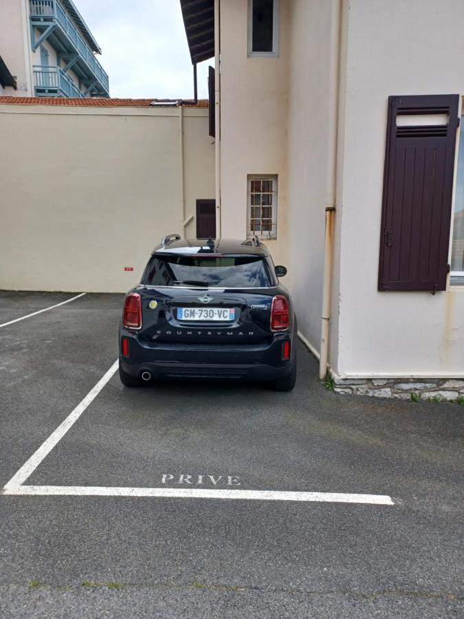 Appartement Tres Bien Situe- Spacieux - Calme - Parking Biarritz Exterior photo